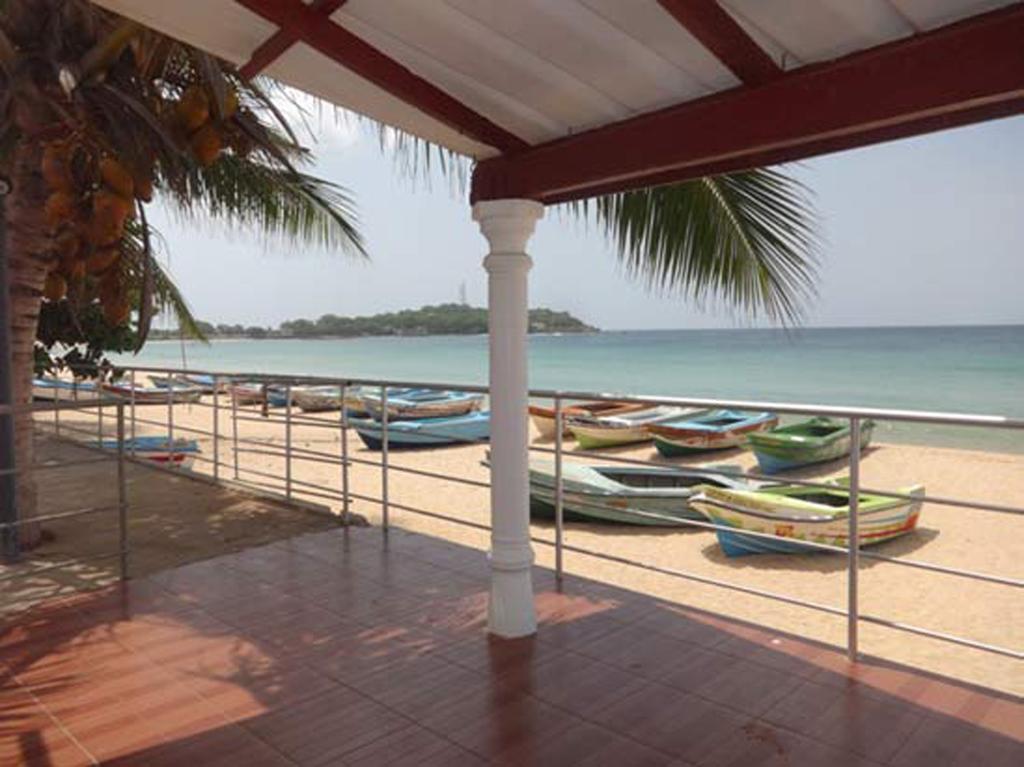 Dutch Bay Beach Cottages Trincomalee Exterior foto