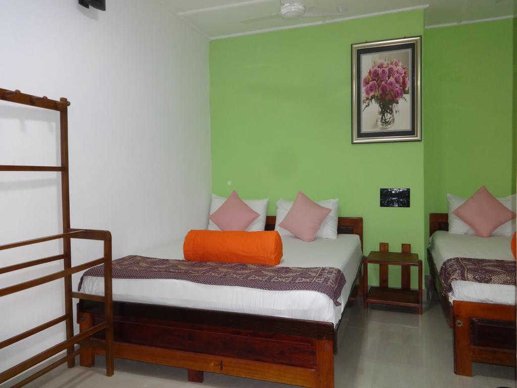 Dutch Bay Beach Cottages Trincomalee Exterior foto